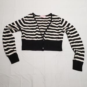 Black and white crop sweater